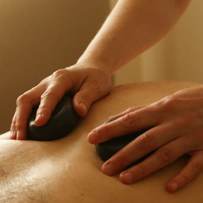 HOT STONE MASSAGE